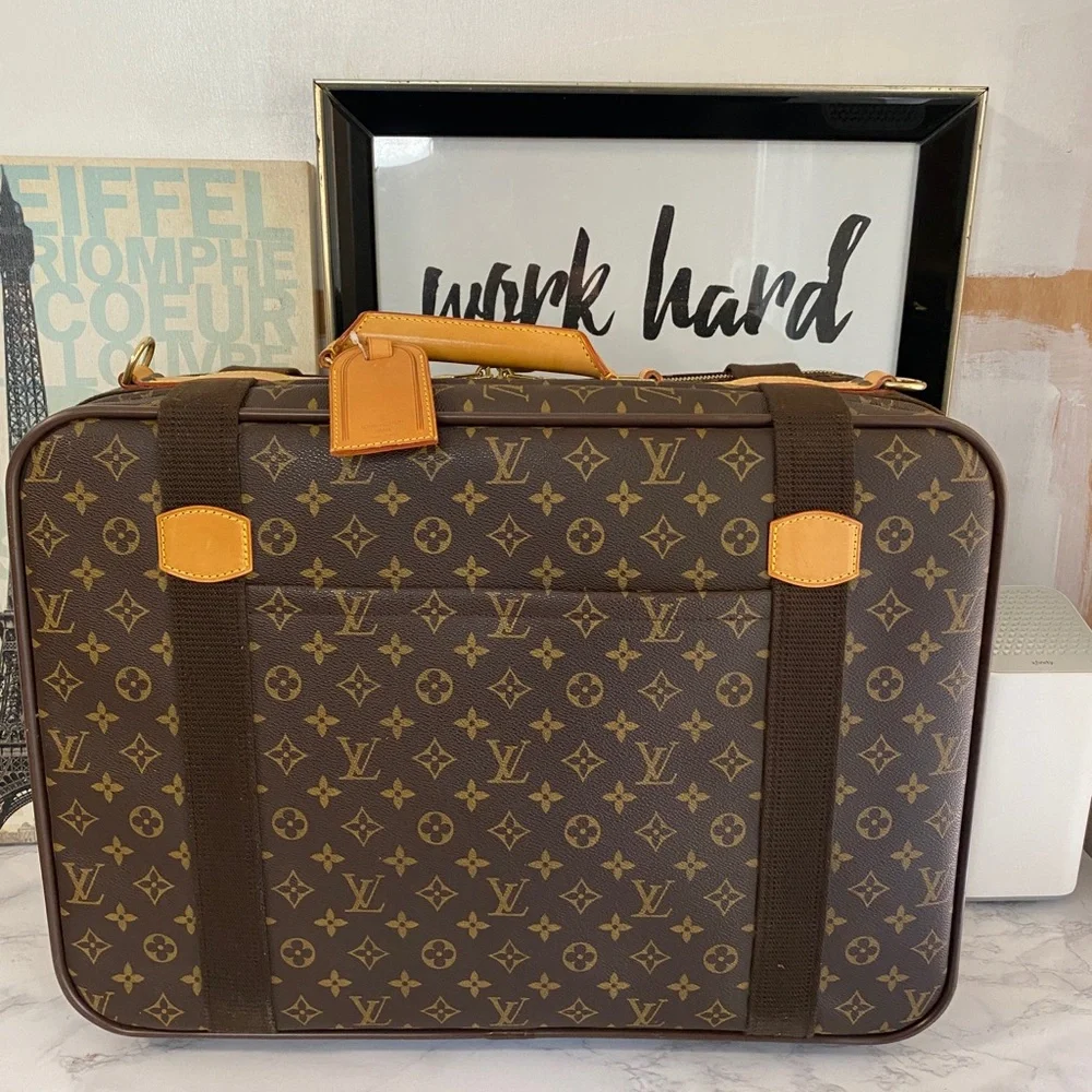 Louis Vuitton Monogram Satelite 50